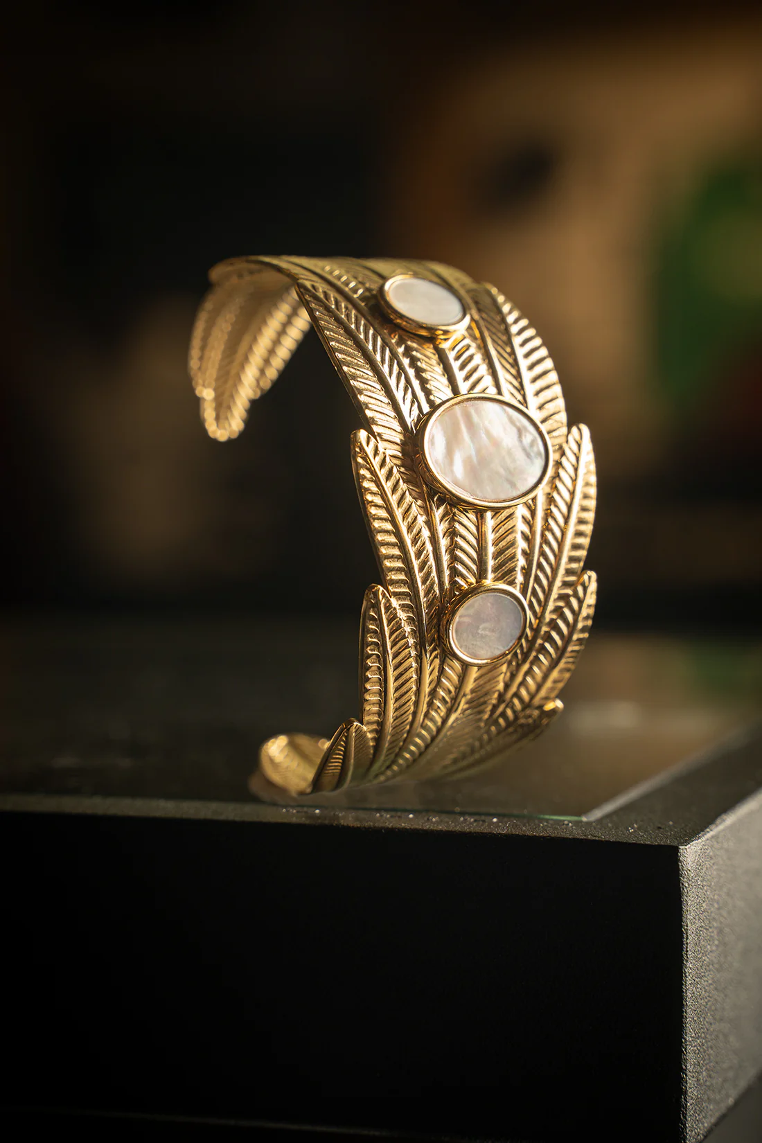 Bracelet doré Plume – Image 4