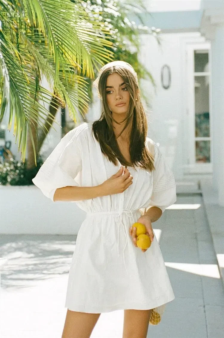 Robe Courte Blanche - Sabine – Image 3